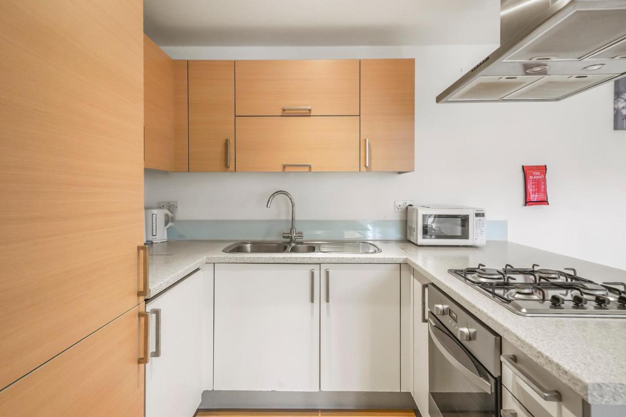 Luxnightzz - Two Bed - Close To North Station And Hospital Colchester Extérieur photo