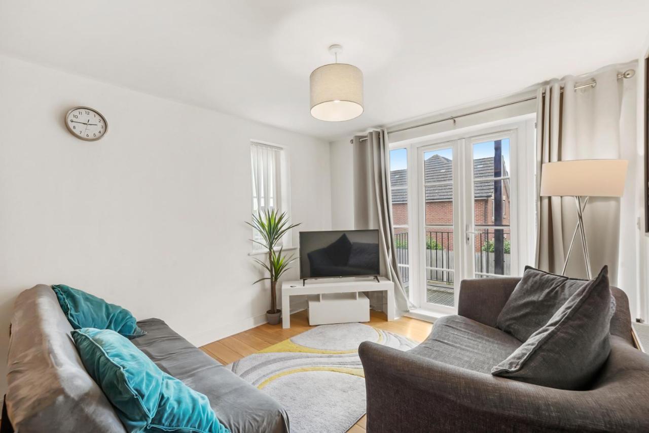 Luxnightzz - Two Bed - Close To North Station And Hospital Colchester Extérieur photo