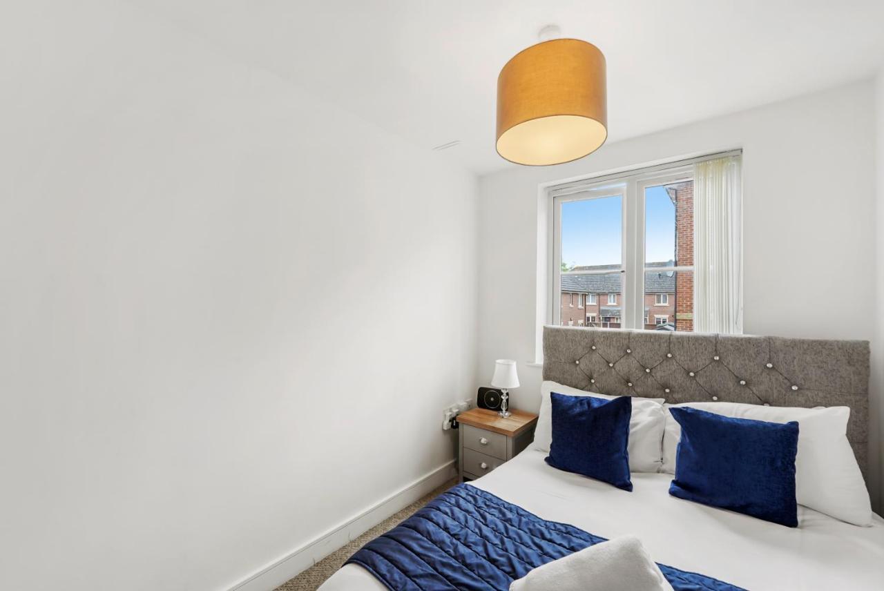 Luxnightzz - Two Bed - Close To North Station And Hospital Colchester Extérieur photo